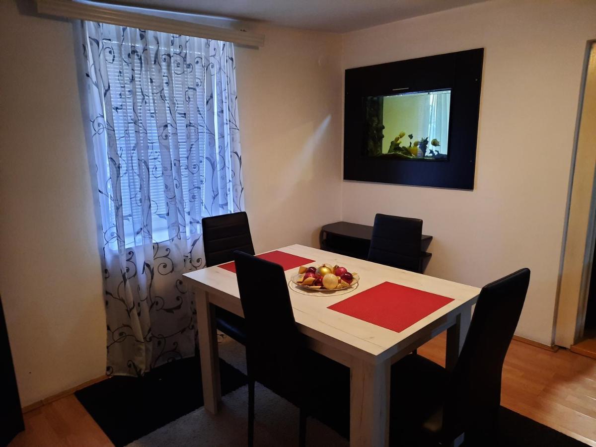 Downtown Apartment สเมเดเรโว ภายนอก รูปภาพ